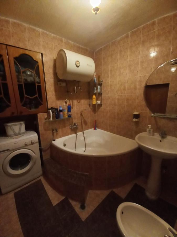 Miziriguesthouse ジロカストラ エクステリア 写真